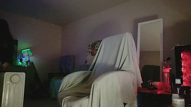 Snapshot of lara_heaven chatting on March 29, 2026, 3:35 pm lara heaven online show from March 29, 2026, 3:35 pm