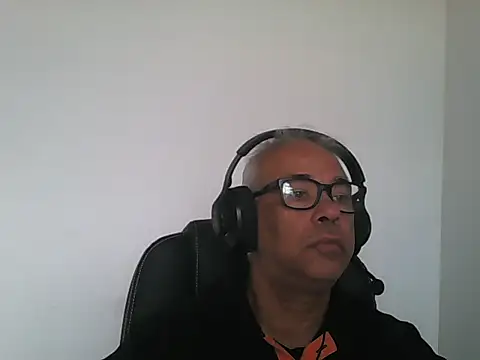 MorenoBrazil69 online show from October 23, 2025, 1:54 pm