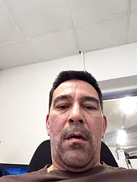 dick81 online show from May 6, 2026, 11:47 am
