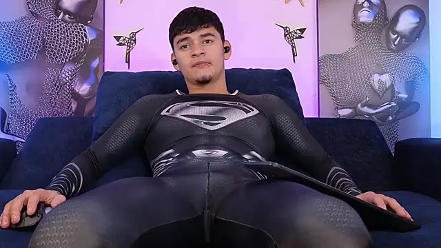 Snapshot of VikoHands chatting on November 25, 2025, 9:15 pm VikoHands online show from November 25, 2025, 9:15 pm