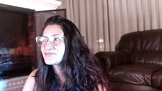 DeesseLuxure online show from March 20, 2026, 5:19 am