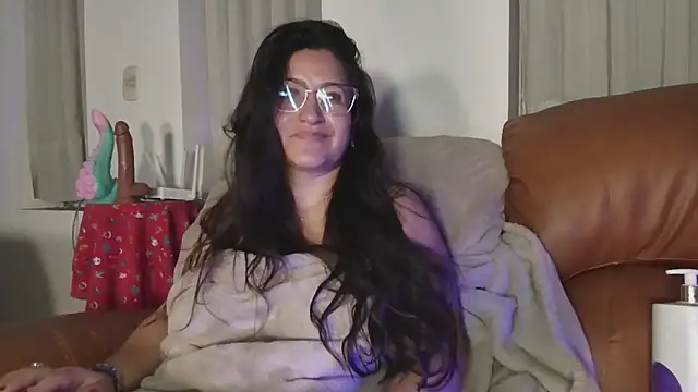 DeesseLuxure online show from October 8, 2025, 8:38 am