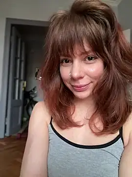 Snapshot of Oopsfoxy chatting on February 19, 2026, 6:21 am Oopsfoxy online show from February 19, 2026, 6:21 am