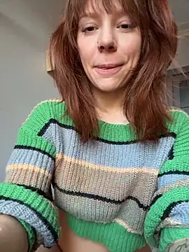 Snapshot of Oopsfoxy chatting on February 25, 2026, 6:57 am Oopsfoxy online show from February 25, 2026, 6:57 am