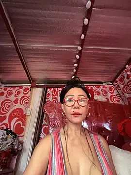 sweetieme online show from December 5, 2025, 1:05 am