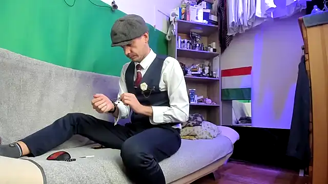 viraglaci18xh online show from November 28, 2025, 12:27 pm