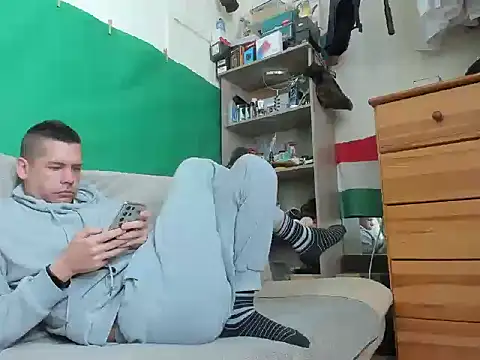 viraglaci18xh online show from October 27, 2025, 10:49 am