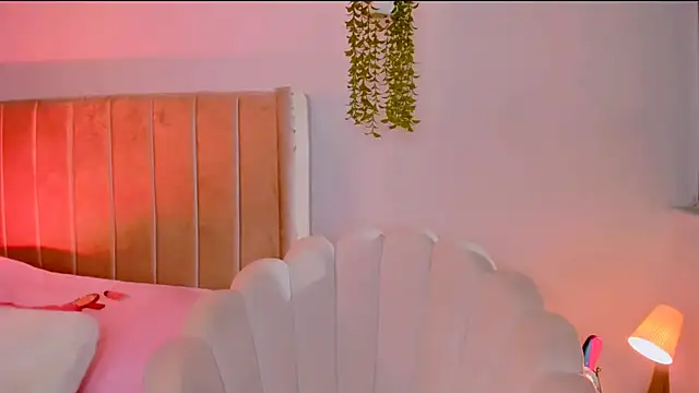 dulce doll1 online show from March 7, 2026, 12:50 am