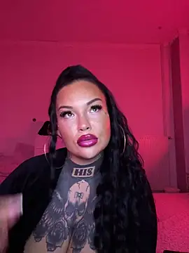  MelinaCurves  online show from April 6, 2026, 9:16 pm