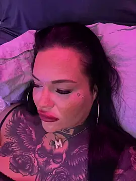  MelinaCurves  online show from December 4, 2025, 11:37 pm