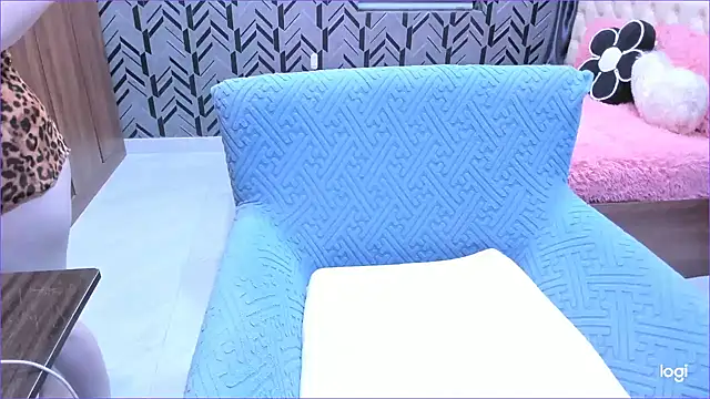 Snapshot of Toyota_Motor_Corporation chatting on December 15, 2025, 11:20 pm Toyota Motor Corporation online show from December 15, 2025, 11:20 pm