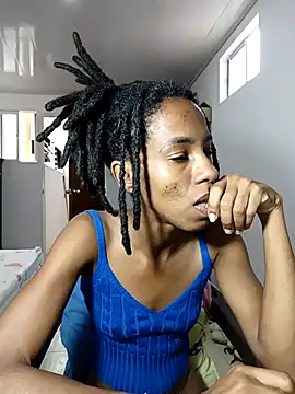 Snapshot of africa_deluxe chatting on April 1, 2026, 1:41 pm africa deluxe online show from April 1, 2026, 1:41 pm