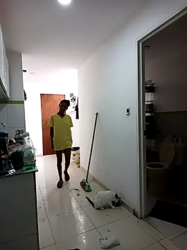 Snapshot of africa_deluxe chatting on March 15, 2026, 12:45 pm africa deluxe online show from March 15, 2026, 12:45 pm