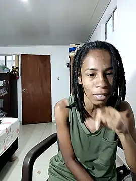 Snapshot of africa_deluxe chatting on March 3, 2026, 11:28 am africa deluxe online show from March 3, 2026, 11:28 am