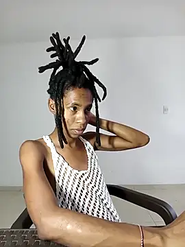 Snapshot of africa_deluxe chatting on April 3, 2026, 8:37 pm africa deluxe online show from April 3, 2026, 8:37 pm