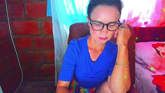 Snapshot of BrianaGarner chatting on May 20, 2026, 4:15 pm BrianaGarner online show from May 20, 2026, 4:15 pm