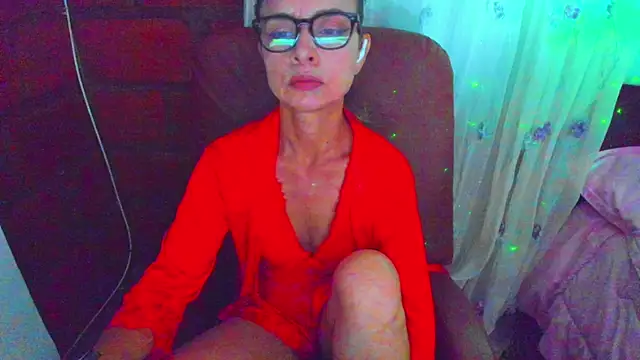Snapshot of BrianaGarner chatting on May 31, 2026, 6:19 am BrianaGarner online show from May 31, 2026, 6:19 am