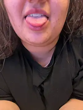 Snapshot of Jane_BBW chatting on February 25, 2025, 4:57 am Jane BBW online show from February 25, 2025, 4:57 am