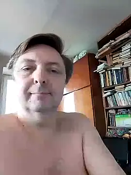 Snapshot of Pokaz2020 chatting on July 15, 2026, 9:38 am Pokaz2020 online show from July 15, 2026, 9:38 am