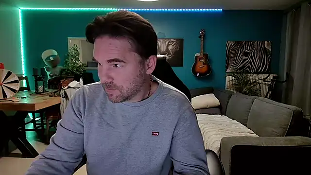 tom sauwer online show from November 19, 2025, 9:59 pm