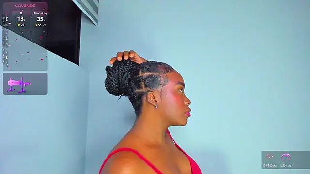 Snapshot of Sofi_Smiley chatting on March 3, 2026, 5:14 am Sofi Smiley online show from March 3, 2026, 5:14 am