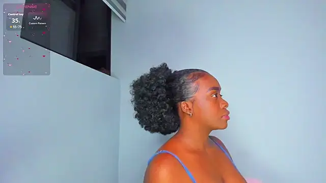 Snapshot of Sofi_Smiley chatting on March 22, 2026, 2:37 am Sofi Smiley online show from March 22, 2026, 2:37 am