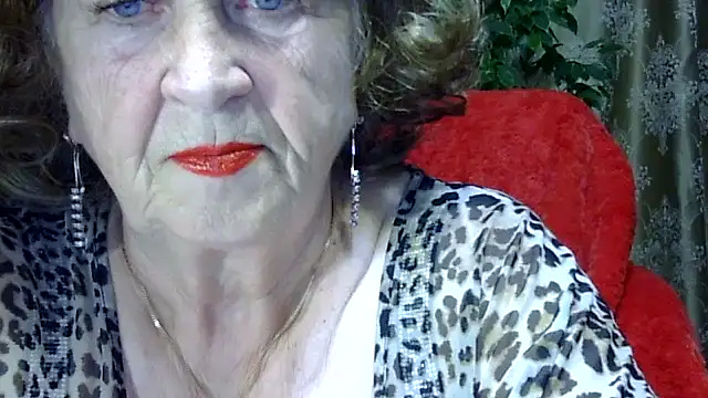 Snapshot of Emma52610 chatting on November 28, 2025, 4:29 pm Emma52610 online show from November 28, 2025, 4:29 pm