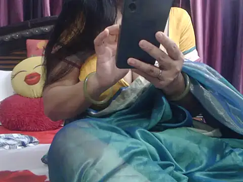 Snapshot of prettyindiandoll chatting on July 18, 2026, 6:22 am prettyindiandoll online show from July 18, 2026, 6:22 am