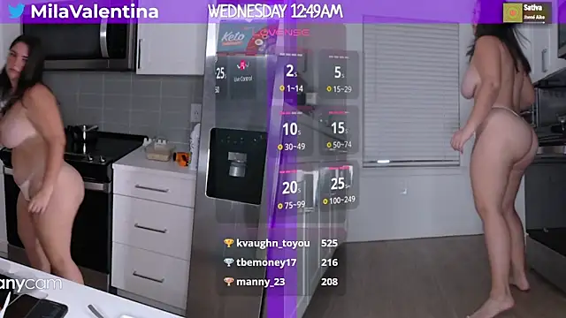 Snapshot of MilaValentina chatting on March 5, 2025, 5:50 am MilaValentina online show from March 5, 2025, 5:50 am