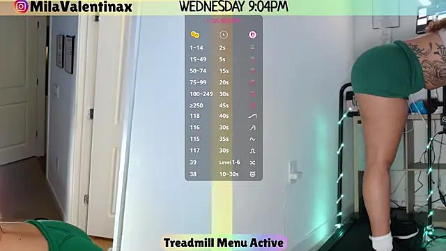 Snapshot of MilaValentina chatting on September 11, 2025, 1:05 am MilaValentina online show from September 11, 2025, 1:05 am