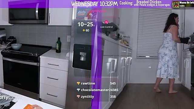 Snapshot of MilaValentina chatting on February 20, 2025, 3:34 am MilaValentina online show from February 20, 2025, 3:34 am