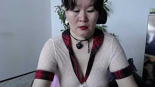 Akira xx online show from November 5, 2025, 3:31 am