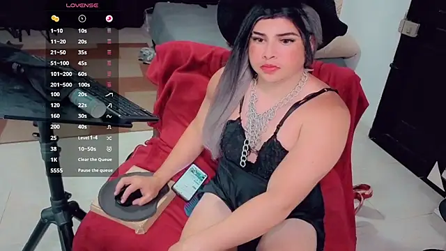 Snapshot of camyl93 chatting on April 21, 2026, 2:51 am camyl93 online show from April 21, 2026, 2:51 am