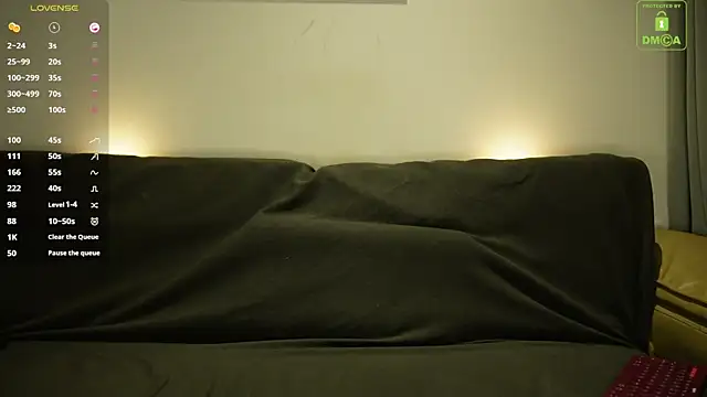 Snapshot of SteeveMuscle chatting on October 27, 2025, 2:23 am SteeveMuscle online show from October 27, 2025, 2:23 am