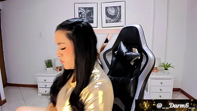 Snapshot of Lia_Simons chatting on March 21, 2025, 3:44 am Lia Simons online show from March 21, 2025, 3:44 am