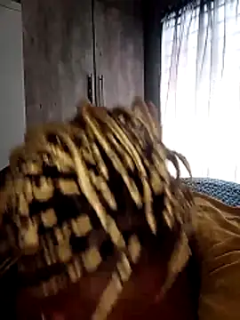 SQUITBOOTY online show from November 28, 2025, 8:47 am