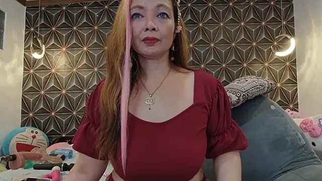 yummymeily online show from October 10, 2025, 12:50 pm