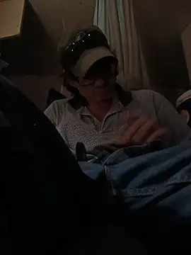 Snapshot of ROBERT0516 chatting on September 24, 2025, 11:32 pm ROBERT0516 online show from September 24, 2025, 11:32 pm