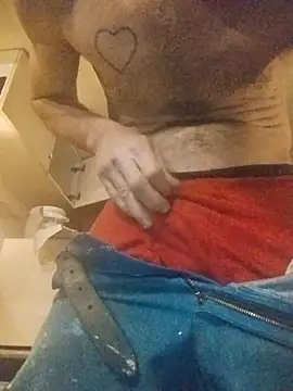 ROBERT0516 online show from February 12, 2026, 1:38 am