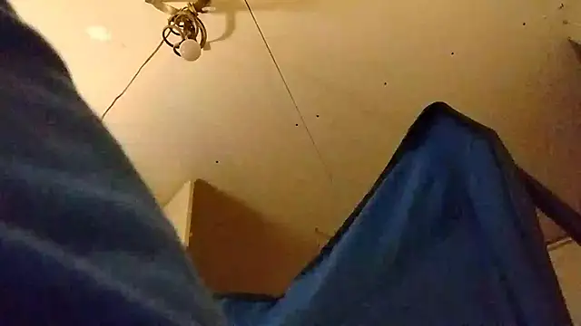 Snapshot of ROBERT0516 chatting on October 5, 2025, 2:02 am ROBERT0516 online show from October 5, 2025, 2:02 am