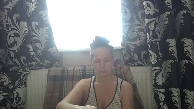 LindaStarS online show from March 28, 2026, 6:58 am