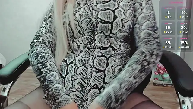 Snapshot of AllAboutLoveXx chatting on September 25, 2025, 7:03 am AllAboutLoveXx online show from September 25, 2025, 7:03 am