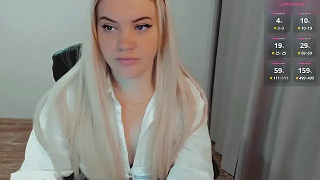 Snapshot of AllAboutLoveXx chatting on October 7, 2025, 5:19 am AllAboutLoveXx online show from October 7, 2025, 5:19 am