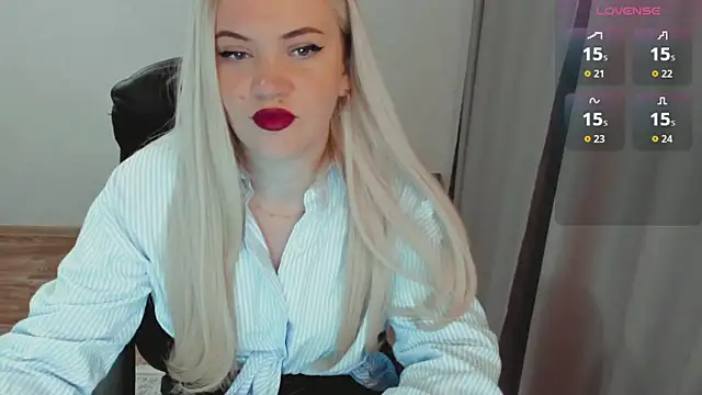 Snapshot of AllAboutLoveXx chatting on October 21, 2025, 6:13 am AllAboutLoveXx online show from October 21, 2025, 6:13 am