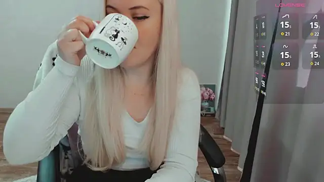 Snapshot of AllAboutLoveXx chatting on October 30, 2025, 6:55 am AllAboutLoveXx online show from October 30, 2025, 6:55 am