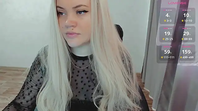 Snapshot of AllAboutLoveXx chatting on February 28, 2025, 6:32 am AllAboutLoveXx online show from February 28, 2025, 6:32 am