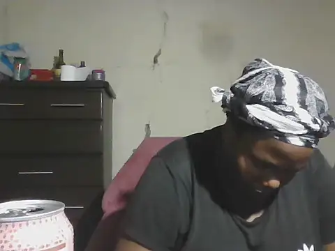 Snapshot of sexybigboobz chatting on December 17, 2025, 4:56 pm sexybigboobz online show from December 17, 2025, 4:56 pm