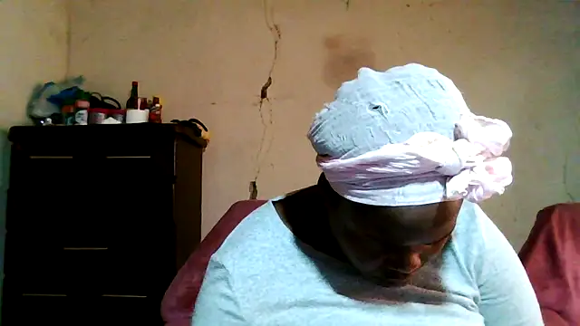 sexybigboobz online show from November 21, 2025, 5:28 am