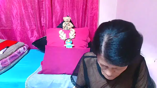 Snapshot of SLUTTYROXY chatting on December 21, 2025, 12:29 pm SLUTTYROXY online show from December 21, 2025, 12:29 pm