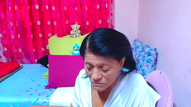 Snapshot of SLUTTYROXY chatting on February 24, 2026, 6:03 am SLUTTYROXY online show from February 24, 2026, 6:03 am